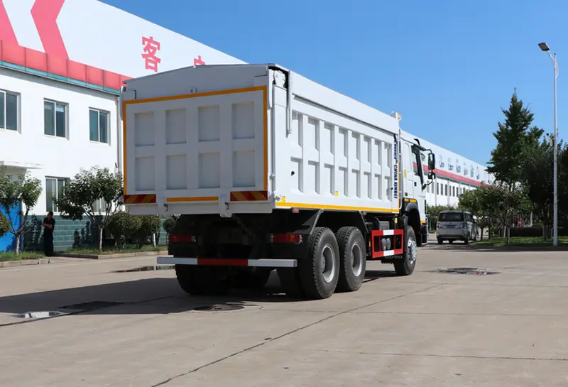 sinotruk howo 6×4 dump truck-3