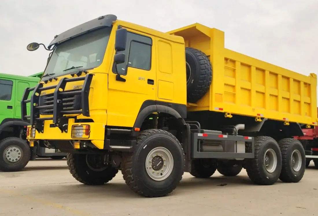 Sinotruk Howo 6×6 Dump Truck-4