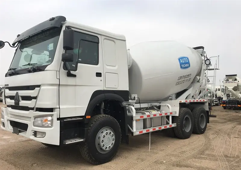 Sinotruk Howo T7H 6×4 Mixer Truck-1