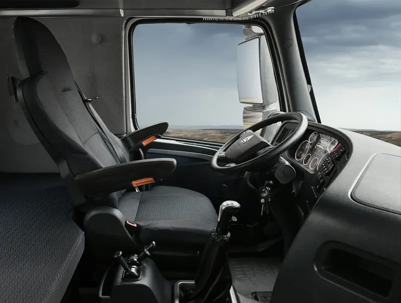 Sinotruk Howo T7H 8×4 Mixer Truck-6