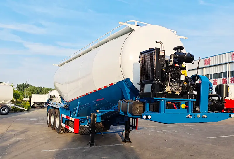 Sinotruk Howo Powder Tank Trailer-1