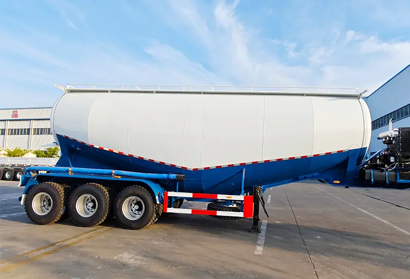 Sinotruk Howo Powder Tank Trailer