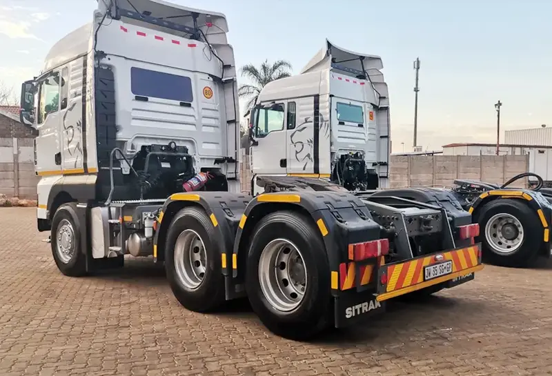 Sinotruk Sitrak C7H Tractor Truck-2