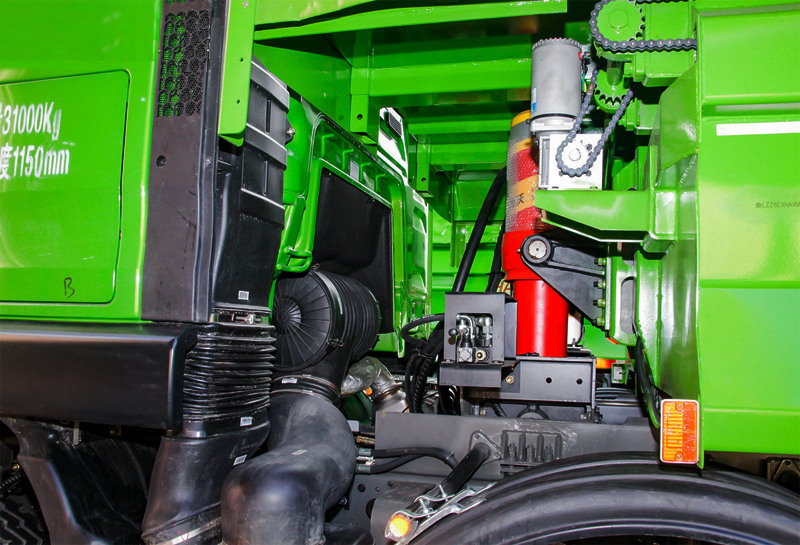 Sinotruk Sitrak G7 8×4 Dump Truck-5