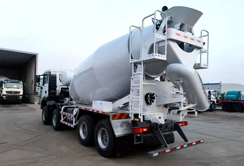 Sitrak C7H Concrete Mixer Truck-5