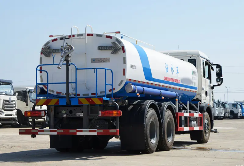 Sinotruk Howo TX 6×4 Water Truck-3