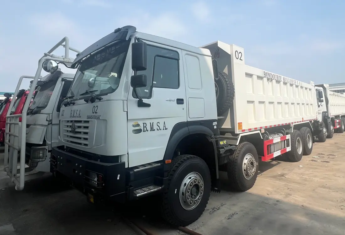 Sinotruk Howo 8X4 Tipper Truck 480hp-1
