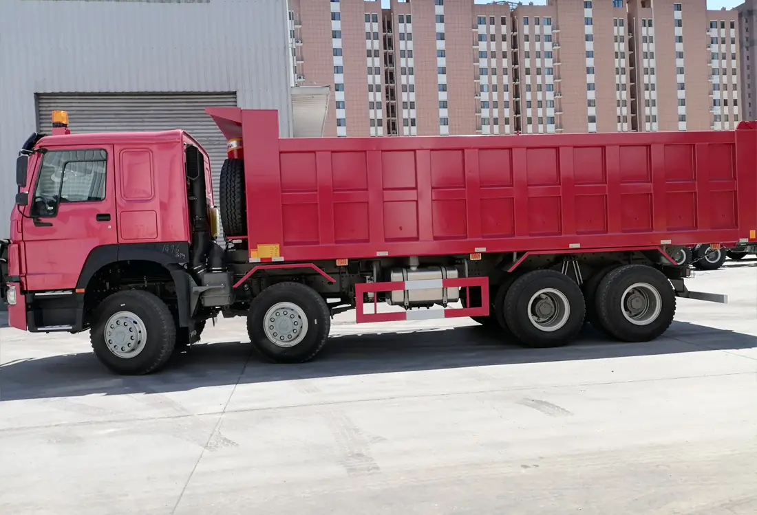 Sinotruk Howo 8×4 400hp Dump Truck-1