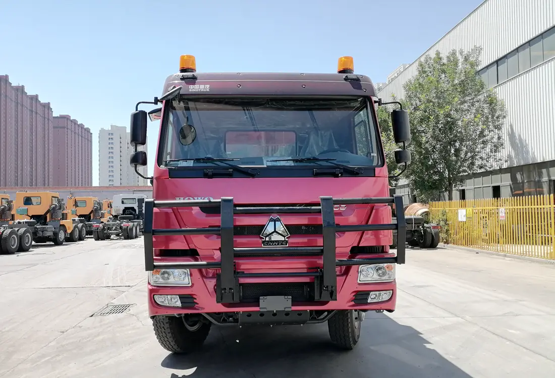 Sinotruk Howo 8×4 400hp Dump Truck-3
