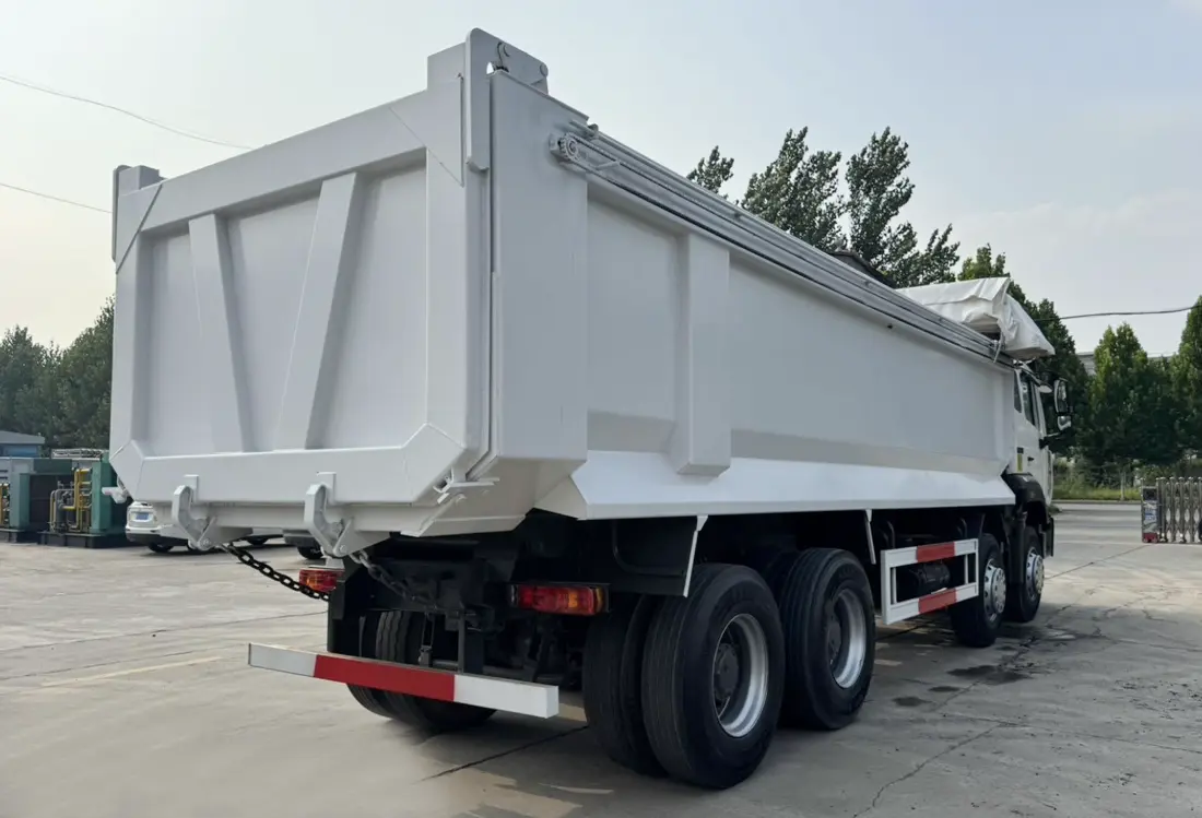 Sinotruk Howo NX 430hp 8X4 Dump Truck With Tarp-3
