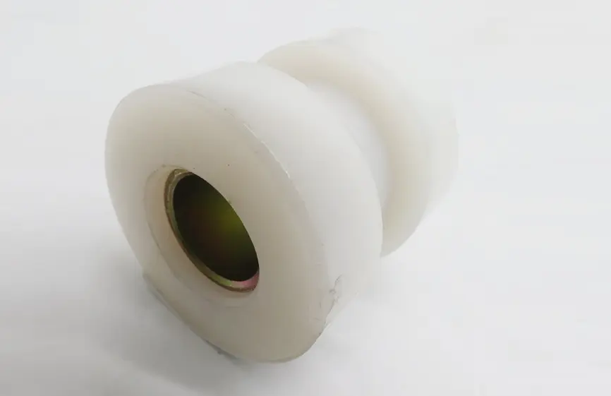 WG9925682107 Front Stabilizer Bushing Plastic Sinotruk Sitrak Howo Truck Parts-2